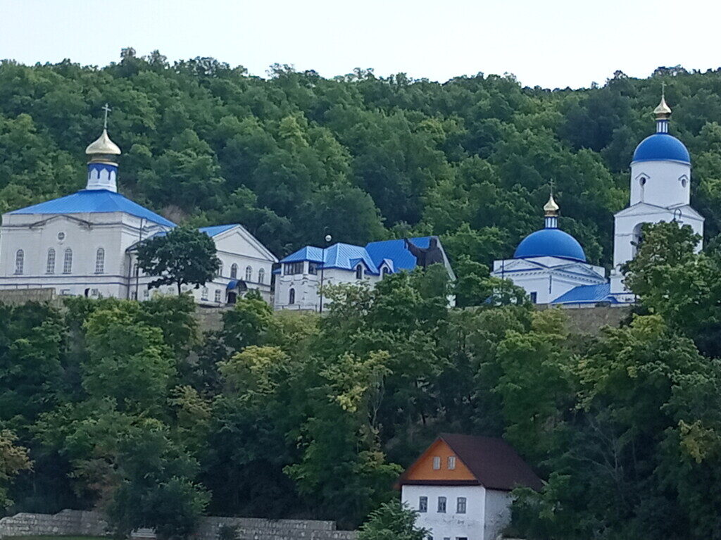 Иоанна-Предтеченский монастырь